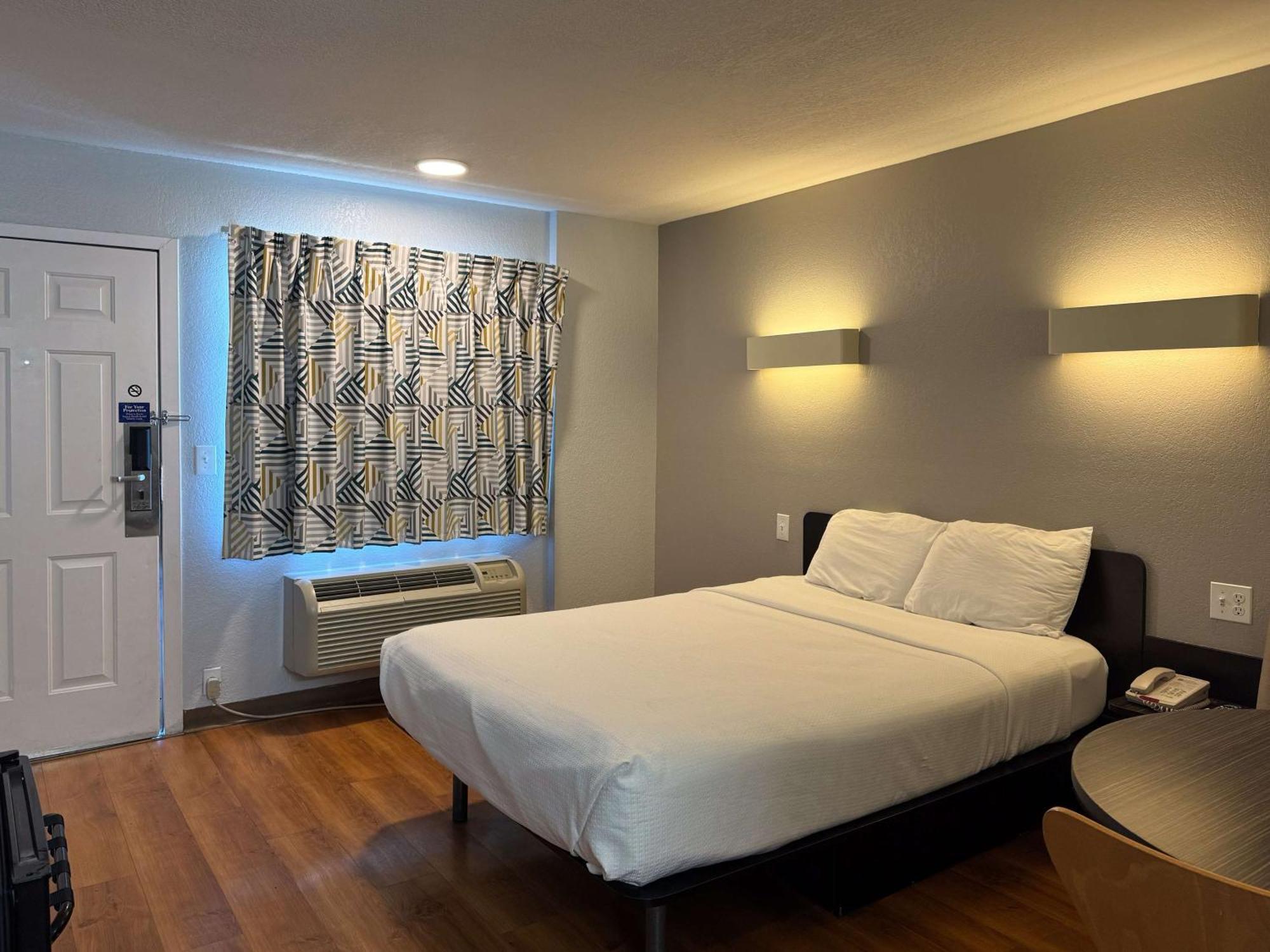 Motel 6-Simi Valley, Ca Екстер'єр фото