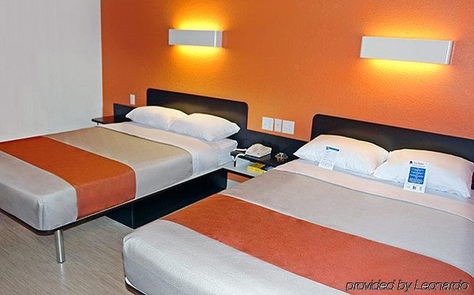 Motel 6-Simi Valley, Ca Екстер'єр фото